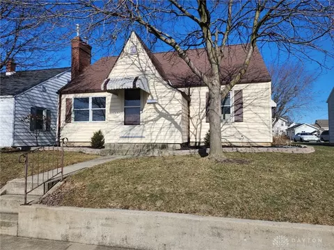 406 E Sycamore St, Coldwater, OH 45828 photo 2