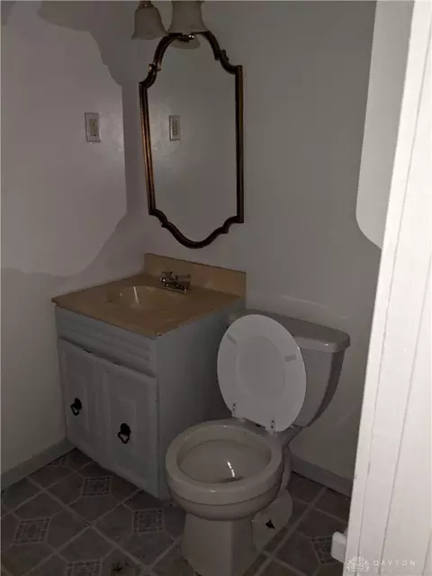 405 W High St, Springfield, OH 45506 photo 9