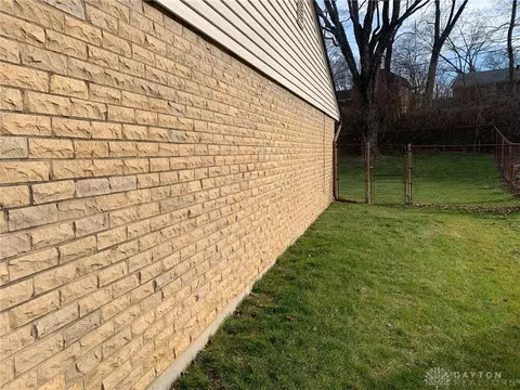 366 Thomas Dr, Franklin, OH 45005 photo 2