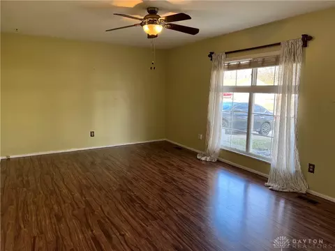 3239 Glouster St, Springfield, OH 45503 photo 5