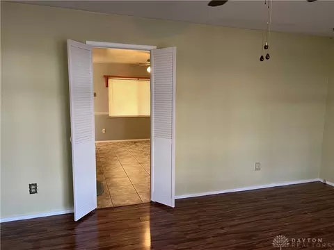 3239 Glouster St, Springfield, OH 45503 photo 7