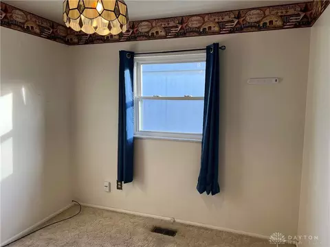 3239 Glouster St, Springfield, OH 45503 photo 13