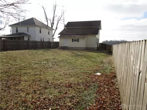 7050 Troy Rd, Springfield, OH 45502 photo 2