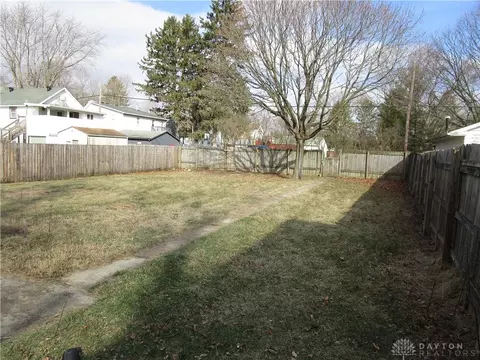7050 Troy Rd, Springfield, OH 45502 photo 9