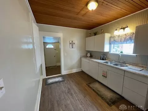 7050 Troy Rd, Springfield, OH 45502 photo 1