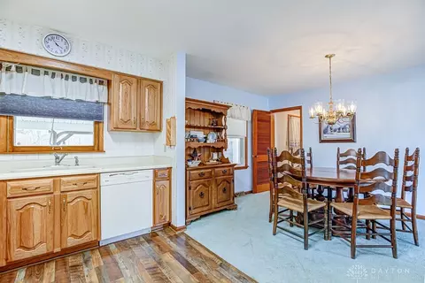 5671 E Decker Rd, Franklin, OH 45005 photo 8