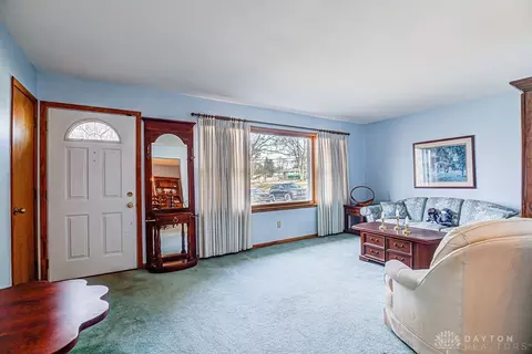 5671 E Decker Rd, Franklin, OH 45005 photo 3