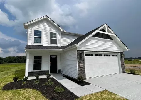 1304 Timber Glen Dr, Wilmington, OH 45177
