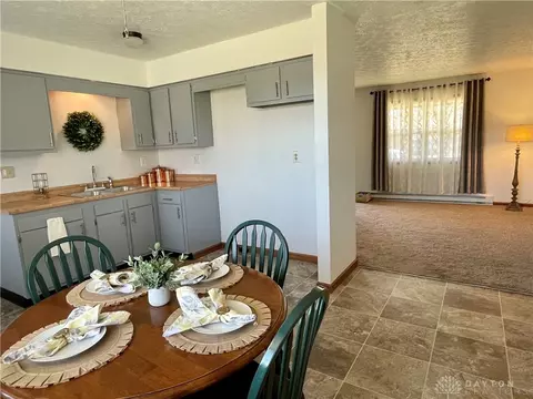 205 Indian Hill Dr, Gratis, OH 45330 photo 14