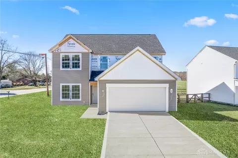 21 Pebble Stone Ln, Clarksville, OH 45113