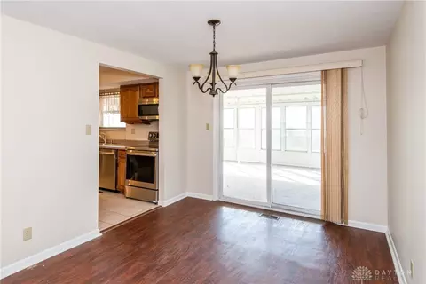 195 Davis Ave, Enon, OH 45323 photo 9