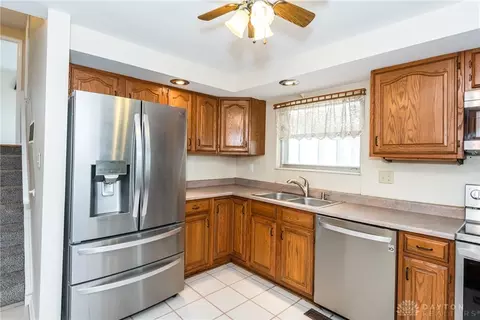 195 Davis Ave, Enon, OH 45323 photo 13