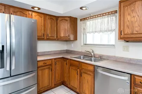 195 Davis Ave, Enon, OH 45323 photo 14