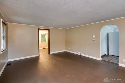 2422 S Tecumseh Rd, Springfield, OH 45502 photo 8