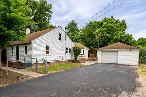 2422 S Tecumseh Rd, Springfield, OH 45502 photo 4