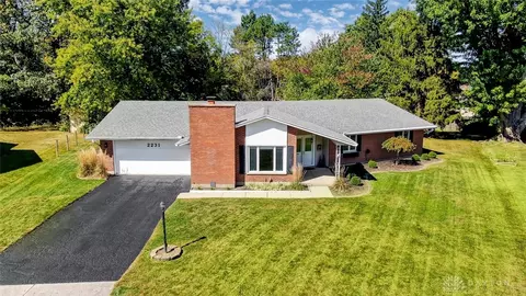 2231 Brookpark Dr, Dayton, OH 45440 photo 1