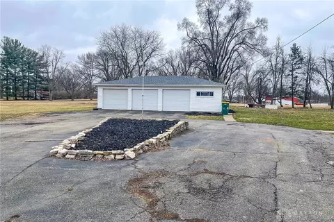 7357 Stine Rd, Enon, OH 45323 photo 39