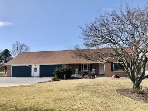 4179 Crabill Rd, Springfield, OH 45502 photo 1