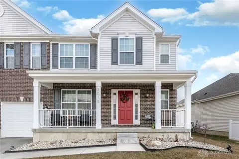 3015 White Ash Dr, Tipp City, OH 45371
