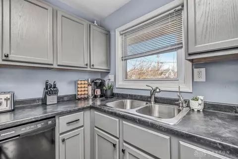 5533 Sharp Rd, Dayton, OH 45432 photo 16