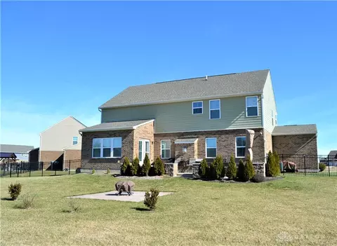 300 Birch Brook Ct, Dayton, OH 45458 photo 2