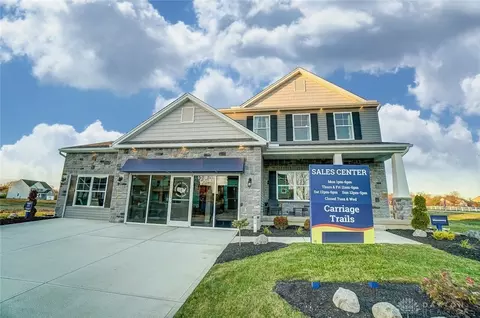 4011 Orange Blossom Ct, Tipp City, OH 45371