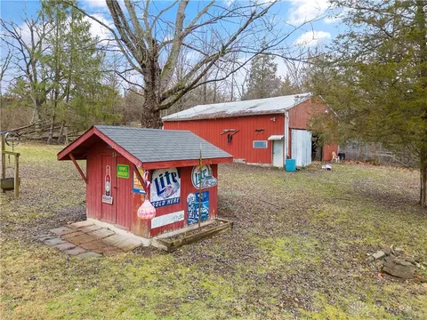 4531 State Route 4, Bath, OH 45424 photo 9