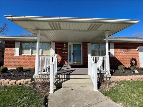 4235 Tacoma St, Springfield, OH 45503 photo 2