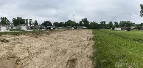 4133 Midfield St, Moorefield Twp, OH 45503 photo 4