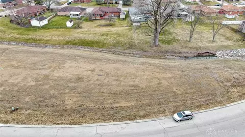 4133 Midfield St, Moorefield Twp, OH 45503 photo 6