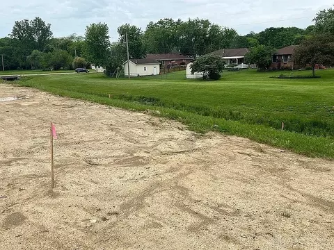 4133 Midfield St, Moorefield Twp, OH 45503 photo 3