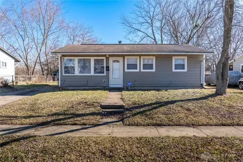 1610 Azalea Dr, Dayton, OH 45417