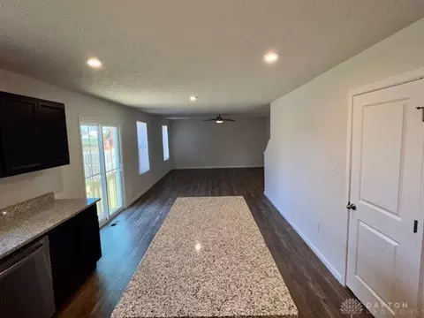 213 S Tuttle Rd, Springfield, OH 45505 photo 7