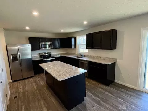 213 S Tuttle Rd, Springfield, OH 45505 photo 6