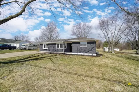 2410 E Home Rd, Springfield, OH 45503 photo 2