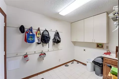 1854 Appian Way, Springfield, OH 45503 photo 25