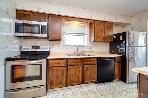 918 Sarbrook Dr, Cincinnati, OH 45231 photo 13