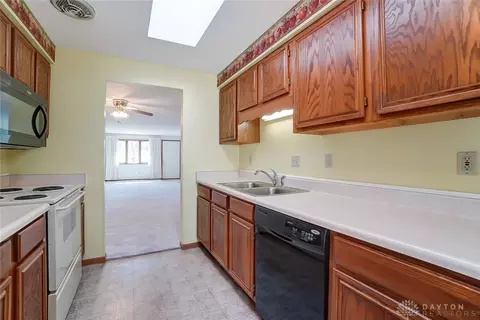 4579 Reno Ln, Springfield, OH 45503 photo 13