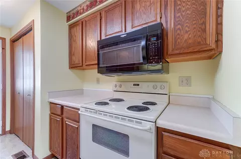 4579 Reno Ln, Springfield, OH 45503 photo 11