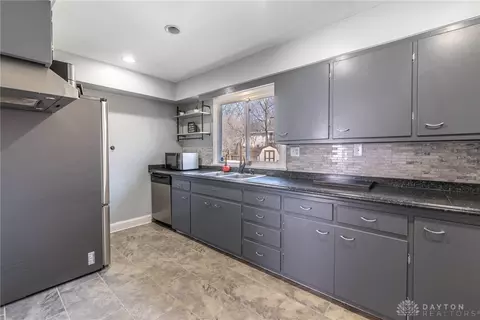 1654 Winding Trl, Springfield, OH 45503 photo 7