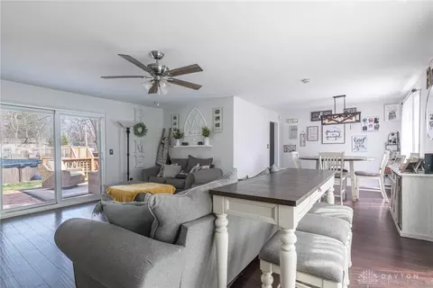 1654 Winding Trl, Springfield, OH 45503 photo 2