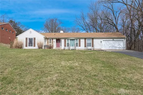 1654 Winding Trl, Springfield, OH 45503 photo 1