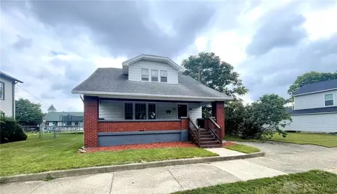 122 S Main St, Miamisburg, OH 45342