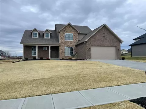 102 Shyla Ct, Monroe, OH 45050