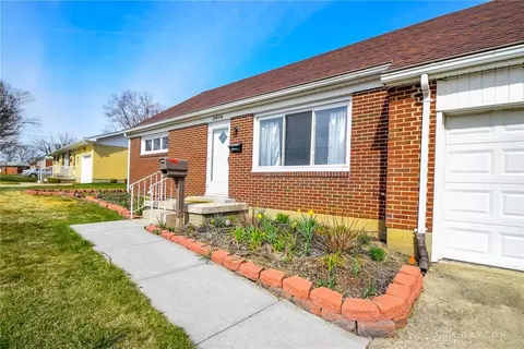 2664 Home Orchard Dr, Springfield, OH 45503 photo 4