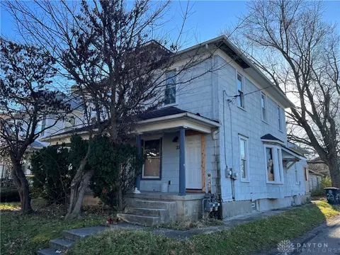 22-24 E Parkwood Dr, Dayton, OH 45405