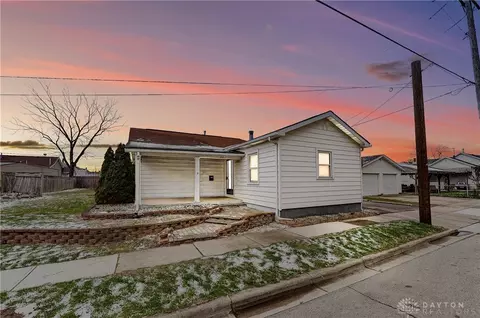 642 N 9th St, Miamisburg, OH 45342