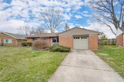 105 Walnut Pl, Springboro, OH 45066 photo 2