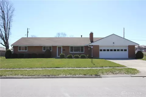 302 W Herr St, Englewood, OH 45322