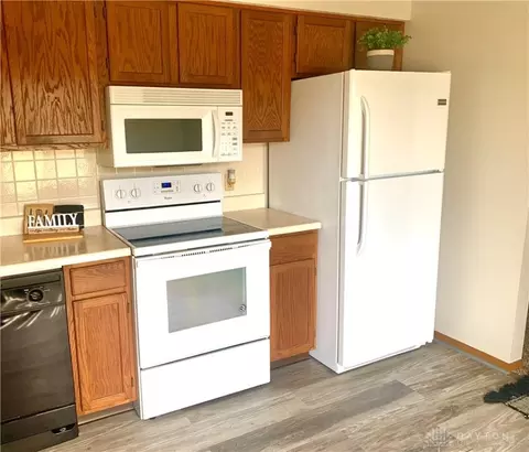 1014 Abington Pl, Springfield, OH 45503 photo 8